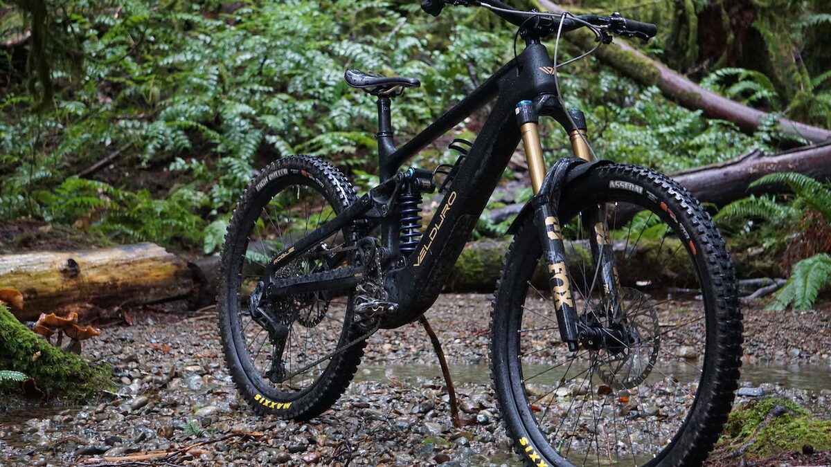 Making eMTB boutique: An afternoon on the Velduro Rogue